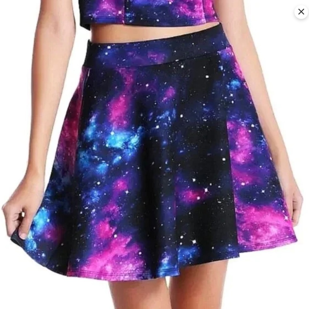 WOMEN'S HOT TOPIC SKIRT SPACE GALAXY ROUND SKATER SKIRT SIZE MEDIUM STRETCHY